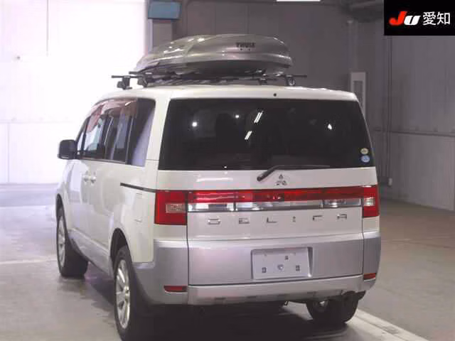 MITSUBISHI DELICA D:5