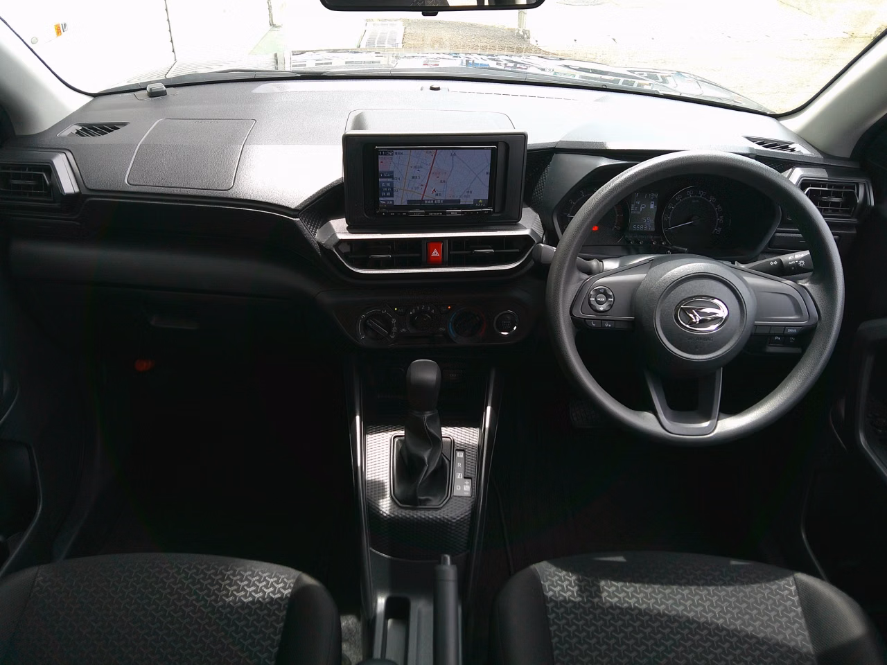 DAIHATSU ROCKY