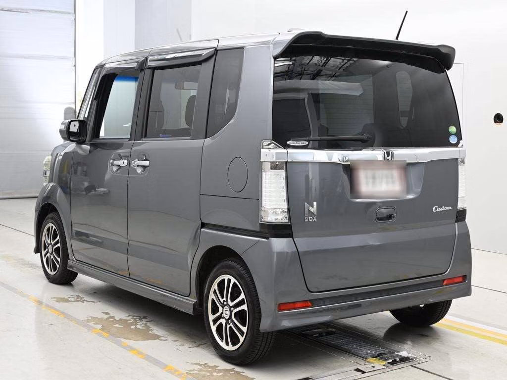 HONDA N-BOX