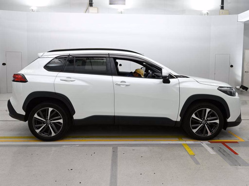 TOYOTA COROLLA CROSS