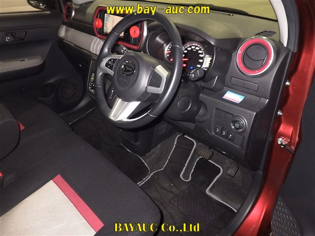 DAIHATSU BOON