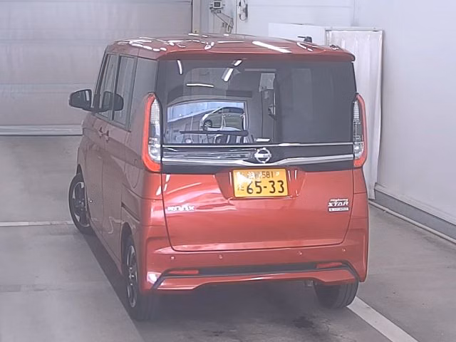 NISSAN ROOX