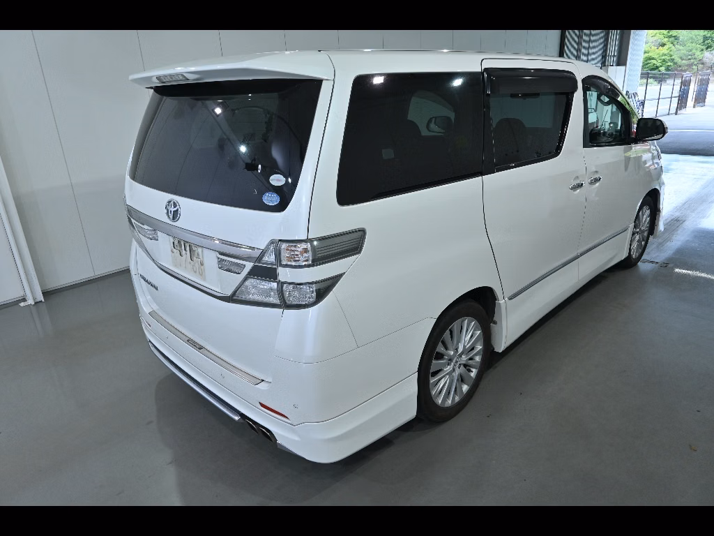 TOYOTA VELLFIRE