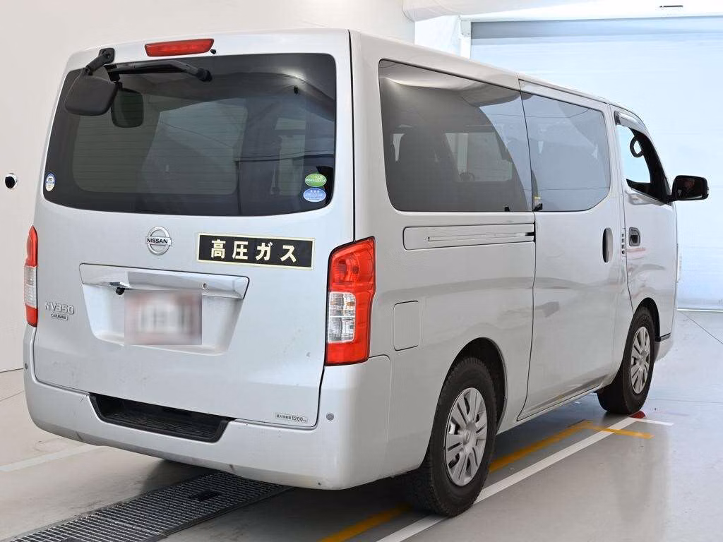 NISSAN NV350 CARAVAN