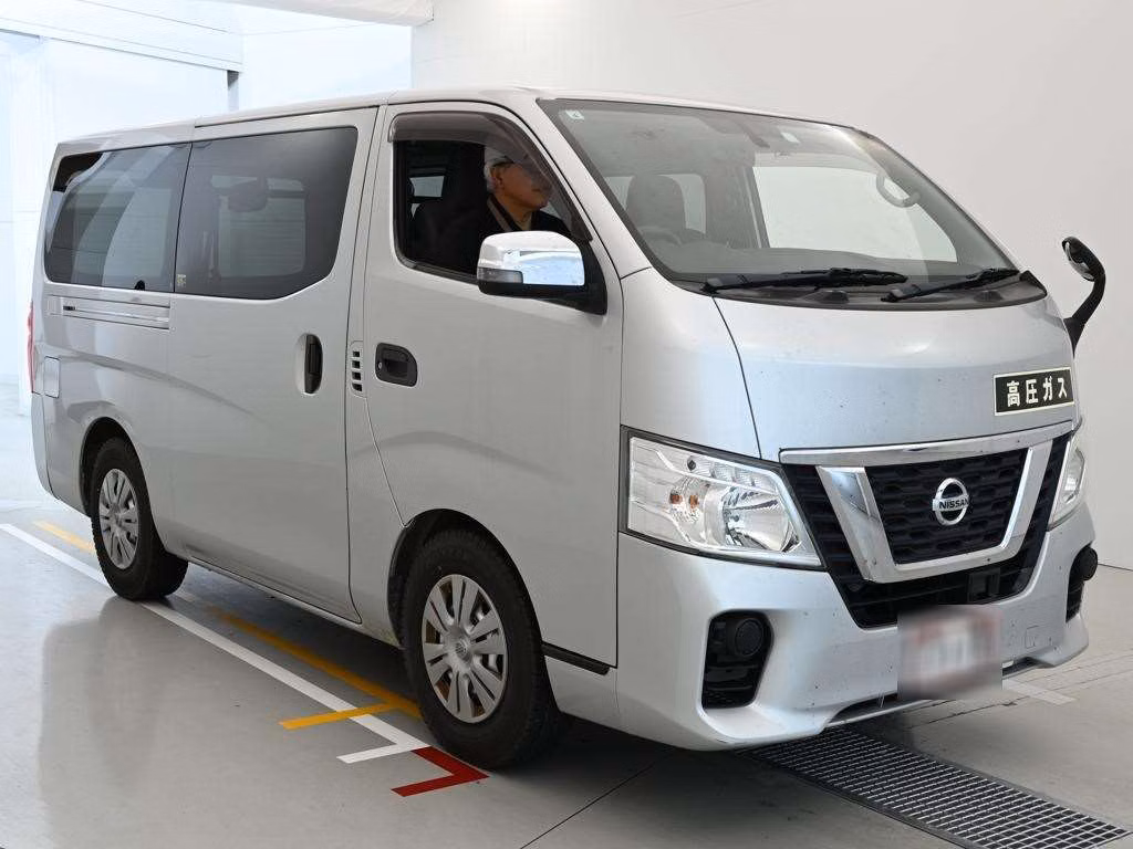 NISSAN NV350 CARAVAN