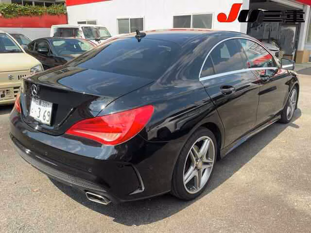 MERCEDES-BENZ CLA-CLASS