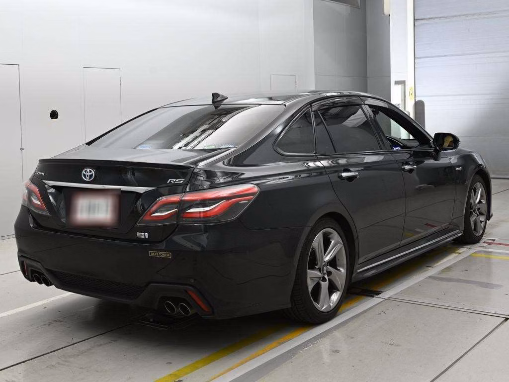 TOYOTA CROWN