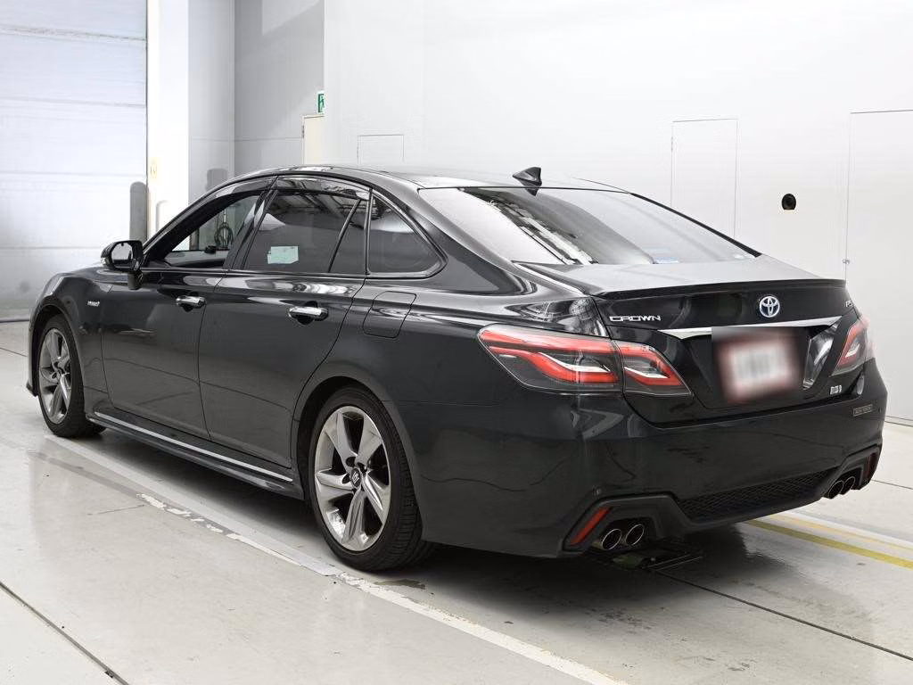 TOYOTA CROWN