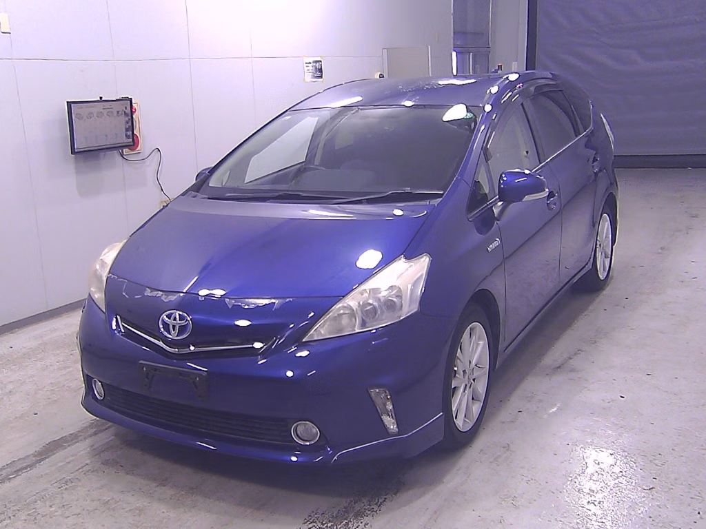 TOYOTA PRIUS ALPHA