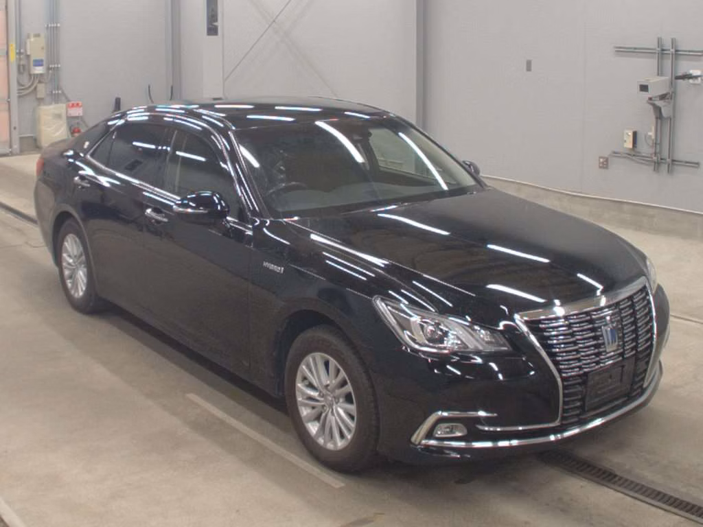 TOYOTA CROWN
