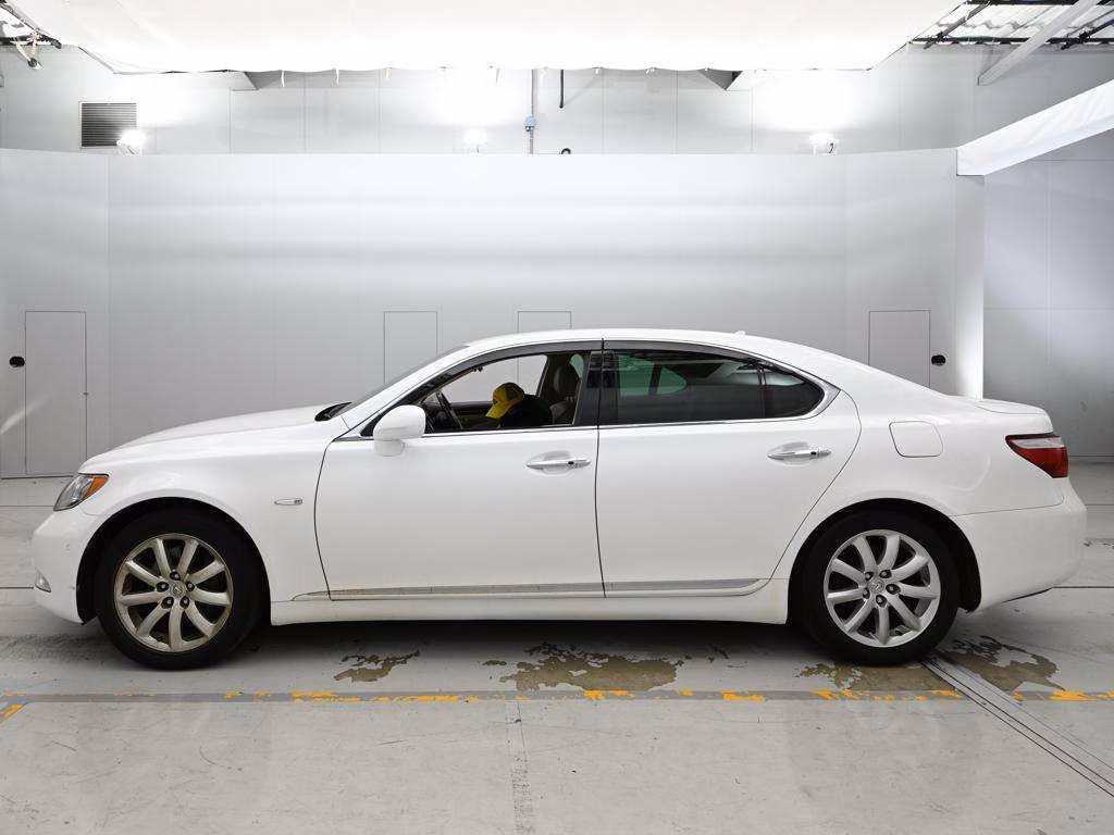 LEXUS LS460
