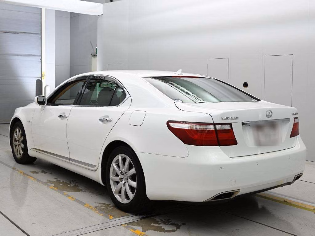 LEXUS LS460
