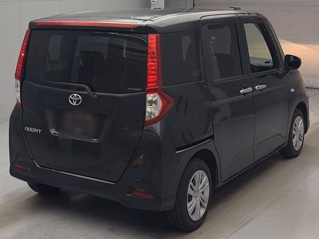 TOYOTA ROOMY