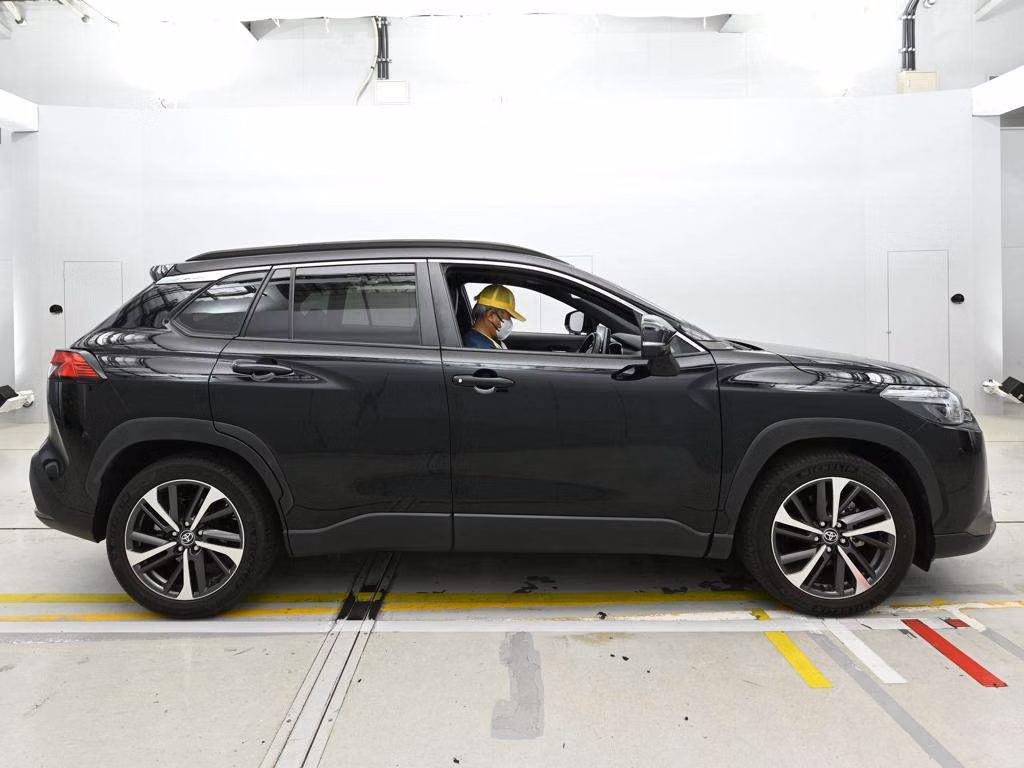 TOYOTA COROLLA CROSS