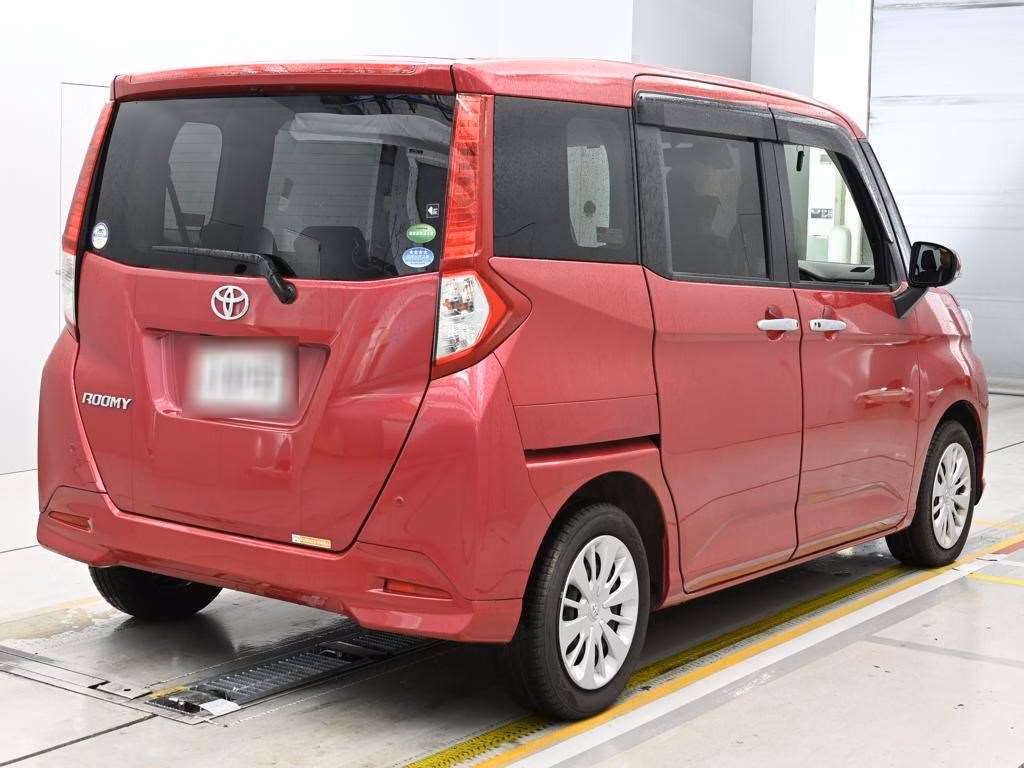 TOYOTA ROOMY