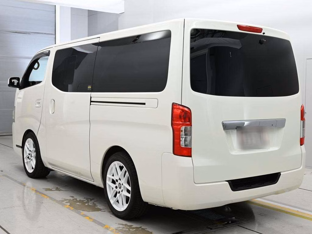 NISSAN NV350 CARAVAN