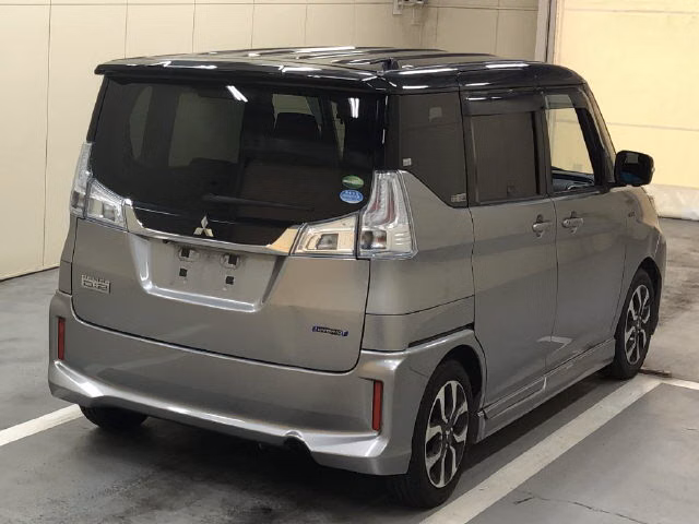 MITSUBISHI DELICA D:2