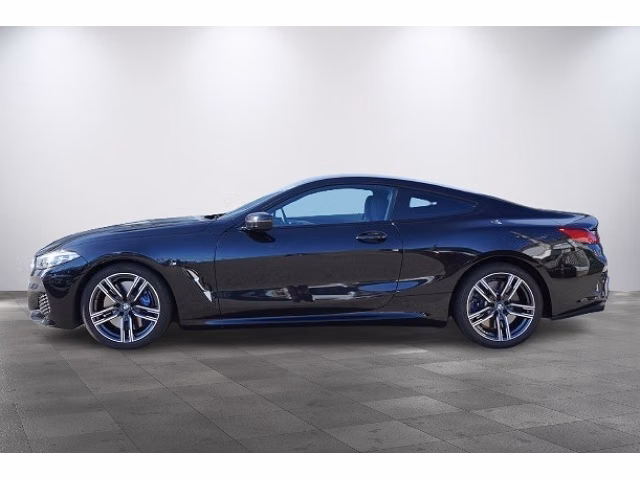 BMW 8-SERIES