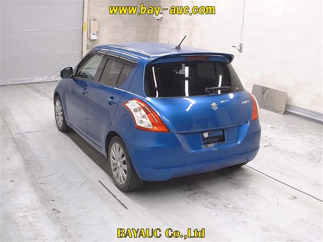 SUZUKI SWIFT