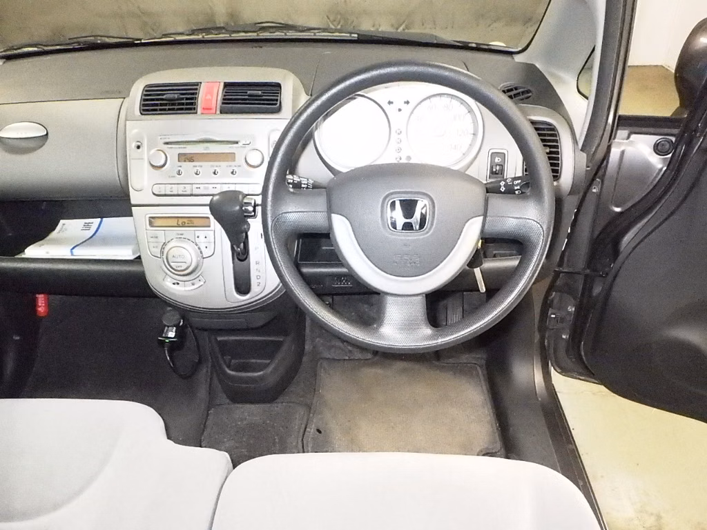 HONDA LIFE