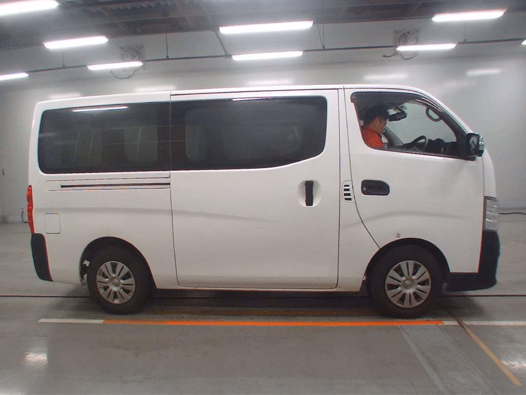 NISSAN NV350 CARAVAN