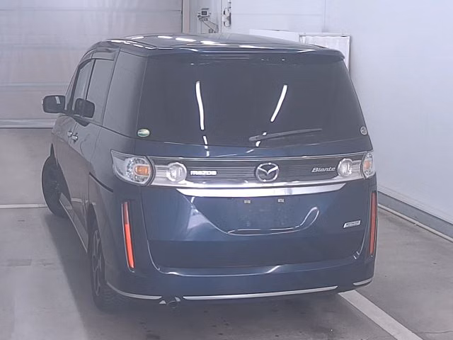 MAZDA BIANTE