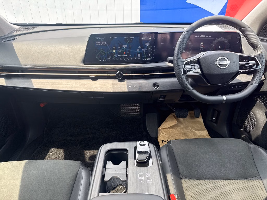 NISSAN ARIYA