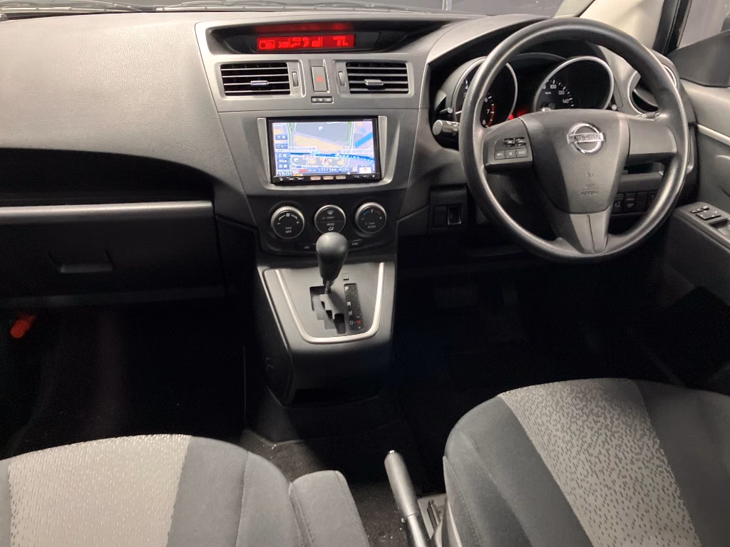 NISSAN LAFESTA