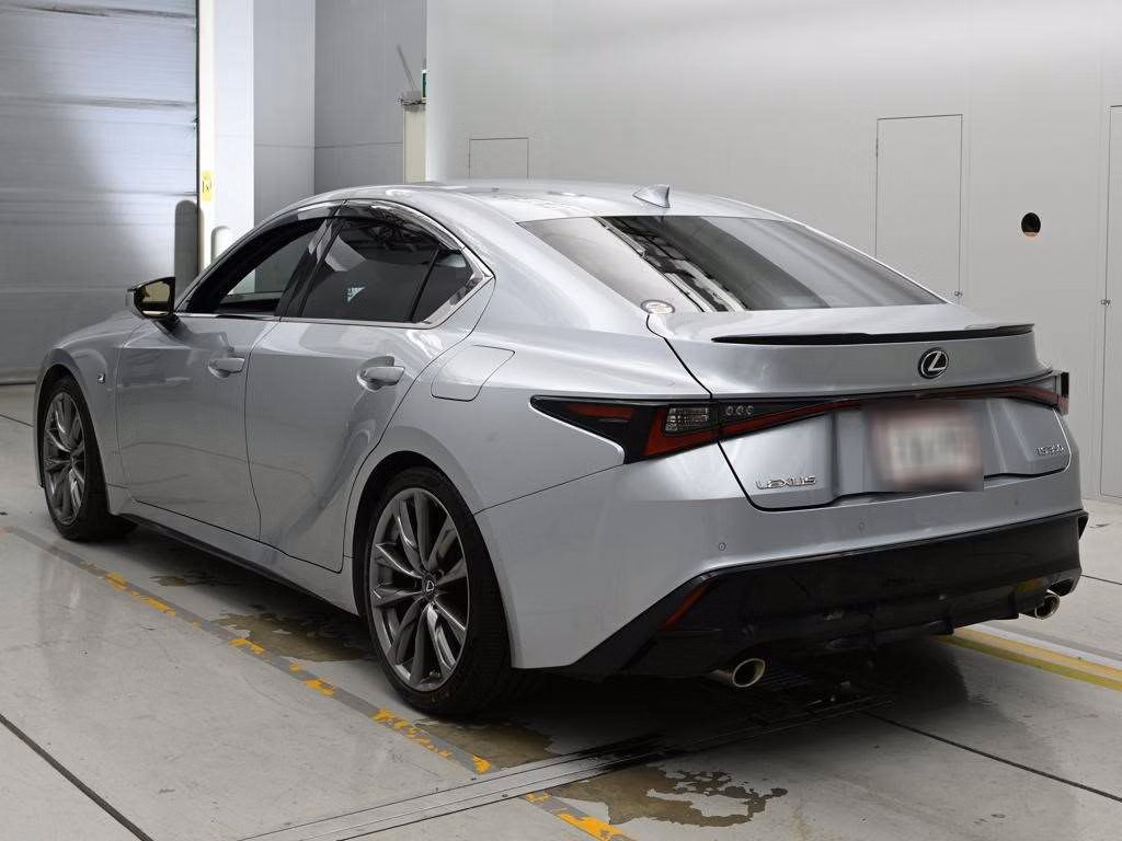 LEXUS IS350