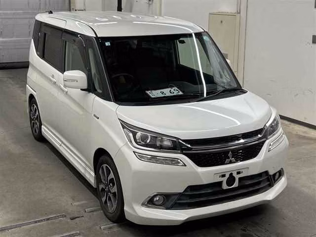 MITSUBISHI DELICA D:2
