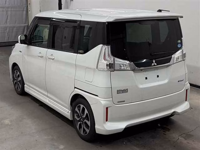 MITSUBISHI DELICA D:2