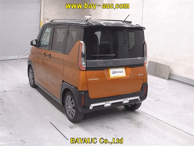 MITSUBISHI DELICA MINI