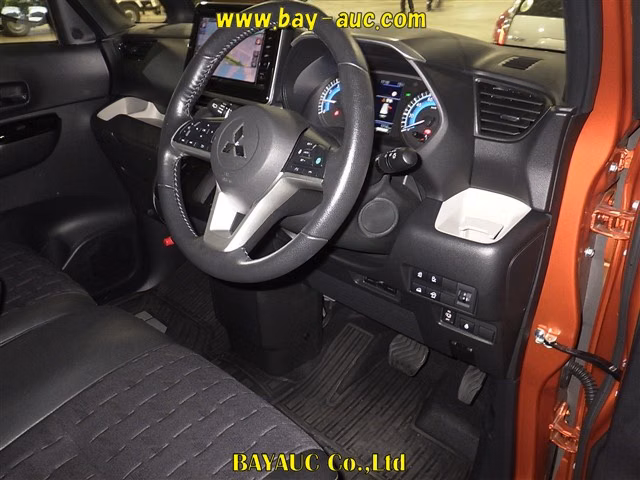 MITSUBISHI DELICA MINI