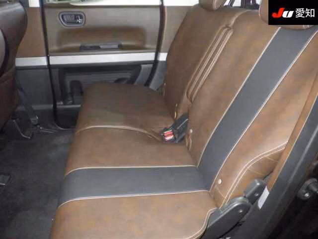 HONDA N-BOX SLASH