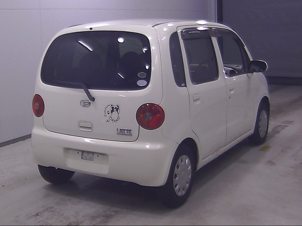DAIHATSU MOVE LATTE