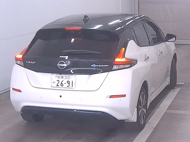 NISSAN LEAF