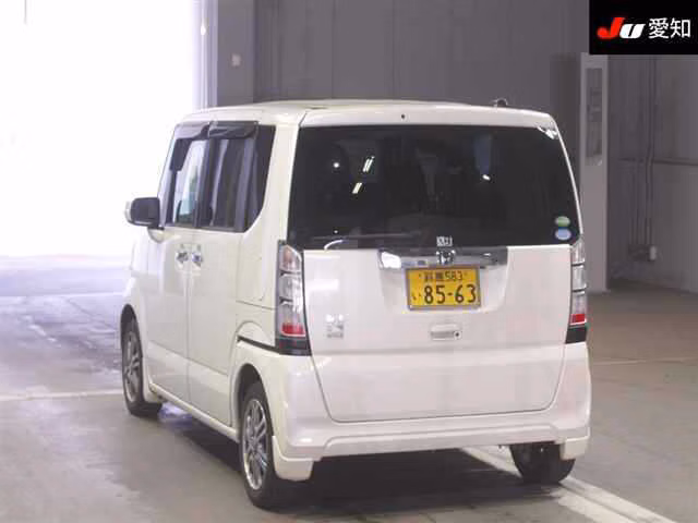 HONDA N-BOX