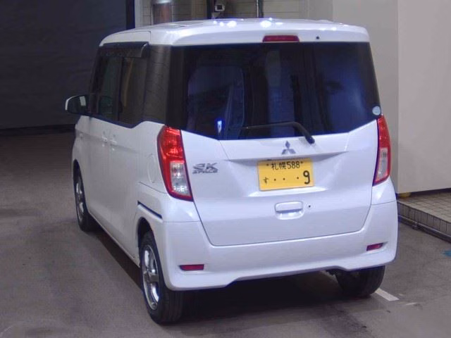 MITSUBISHI EK SPACE