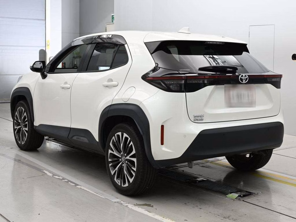TOYOTA YARIS CROSS