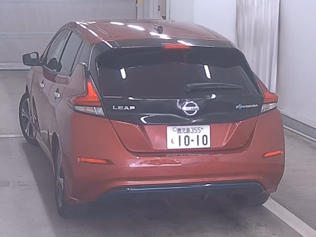 NISSAN LEAF