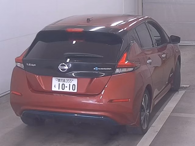 NISSAN LEAF
