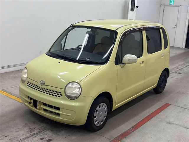 DAIHATSU MOVE LATTE