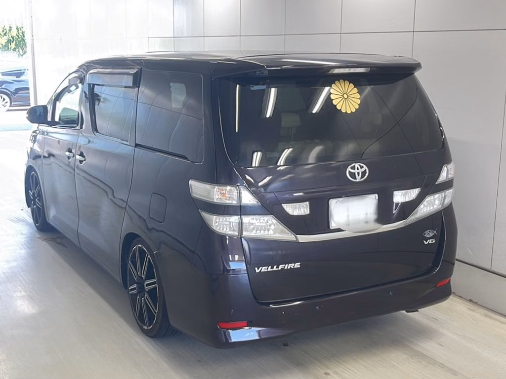 TOYOTA VELLFIRE