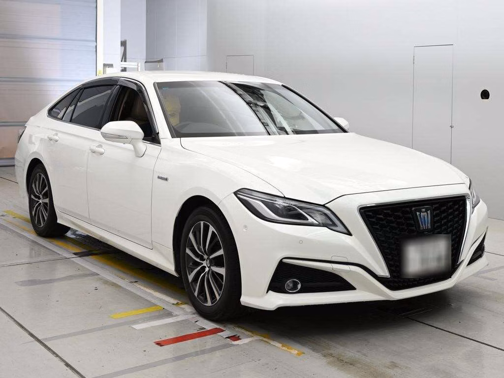 TOYOTA CROWN