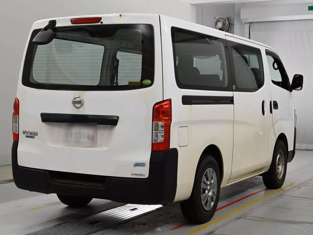 NISSAN NV350 CARAVAN