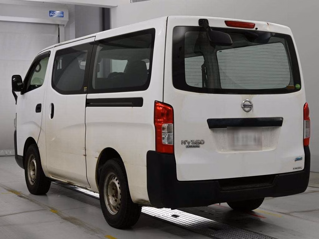 NISSAN NV350 CARAVAN