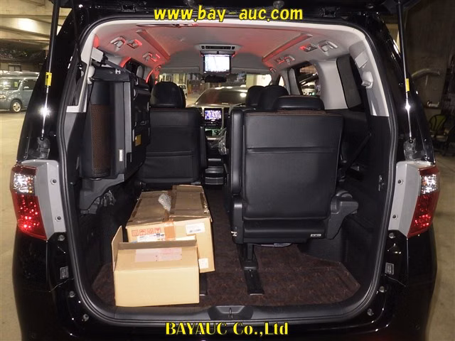 TOYOTA ALPHARD