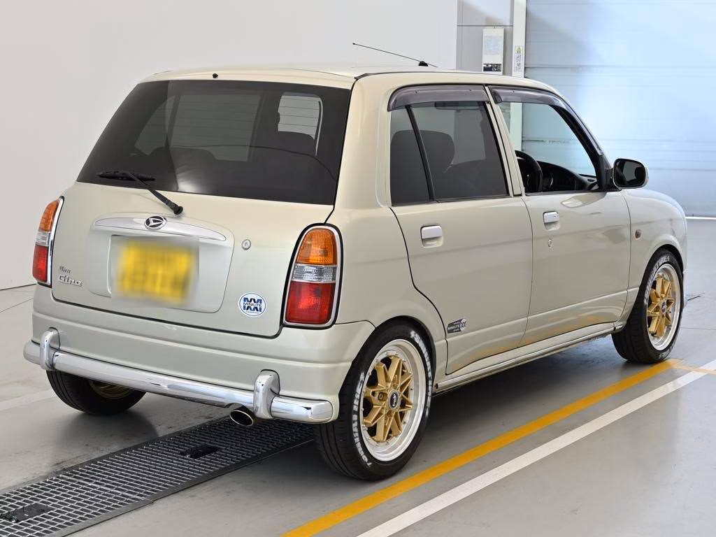 DAIHATSU MIRA GINO