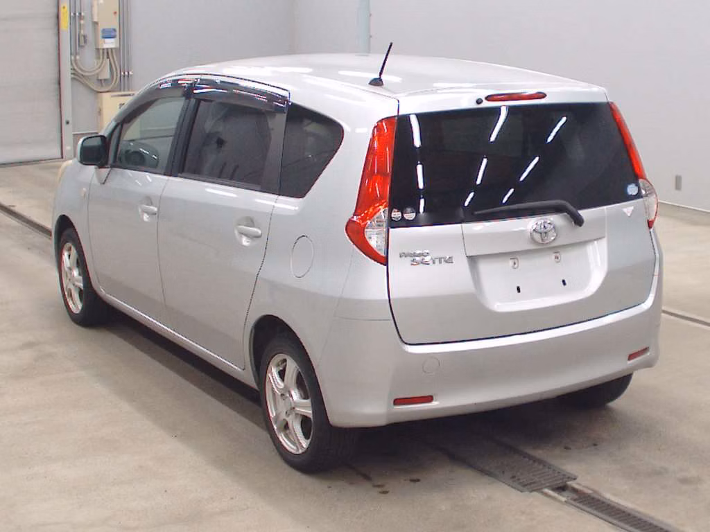TOYOTA PASSO SETTE
