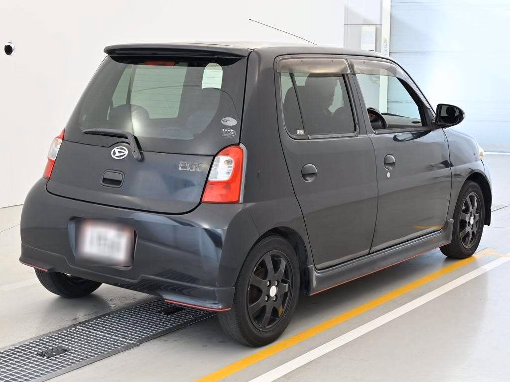 DAIHATSU ESSE
